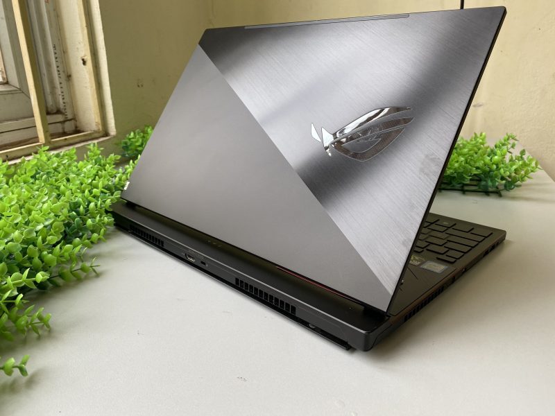 Asus ROG Zephyrus S GX531GS, cực phẩm gaming, thiết kế không đụng hàng ( i7-8750H, RAM 16G, SSD 512G NVMe, VGA NVIDIA GTX 1070- 8G Max-Q, màn 15.6" Full HD IPS, 144Hz ) 18 0c24e96f50f0adaef4e1